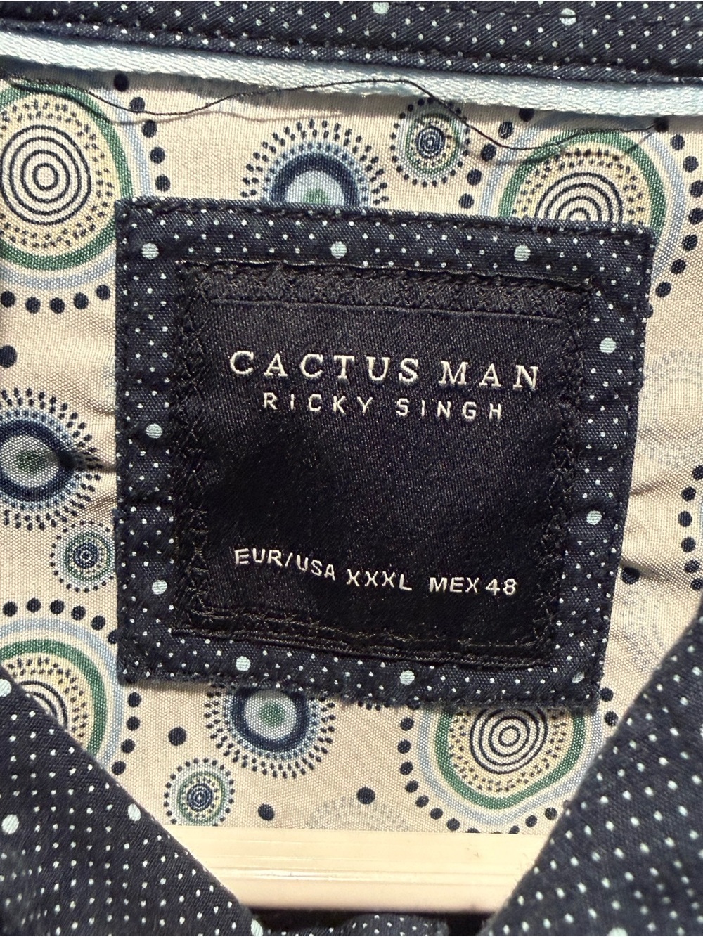 Cactus Man by Ricky Singh Men's Navy Long-Sleeve Polo Shirt with Micro Dot Print - Picture 3 of 3